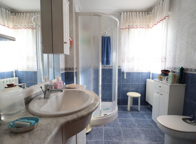 Resale - Villa - Villamartin - las filipinas