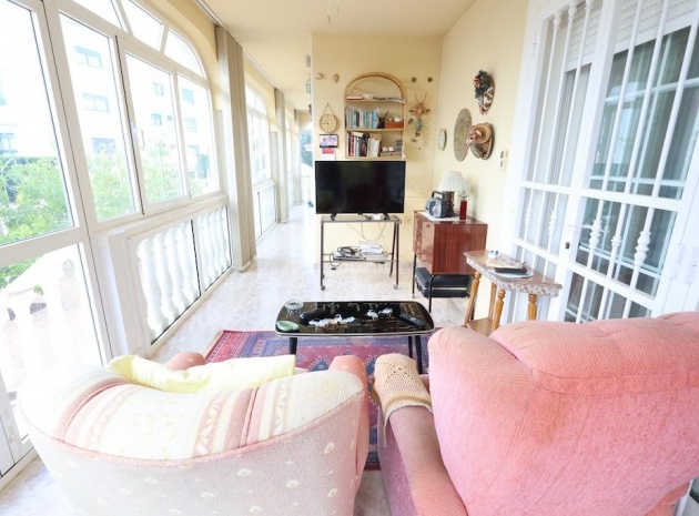 Resale - Villa - Villamartin - las filipinas