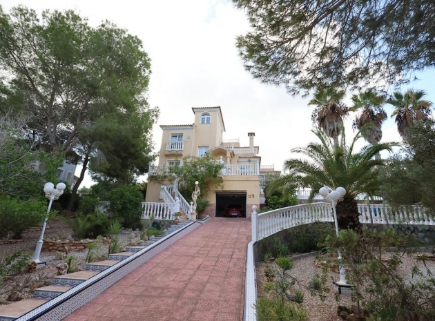 Resale - Villa - Villamartin - las filipinas