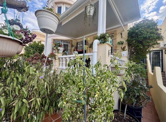 Resale - Townhouse - Playa Flamenca - las chismosas