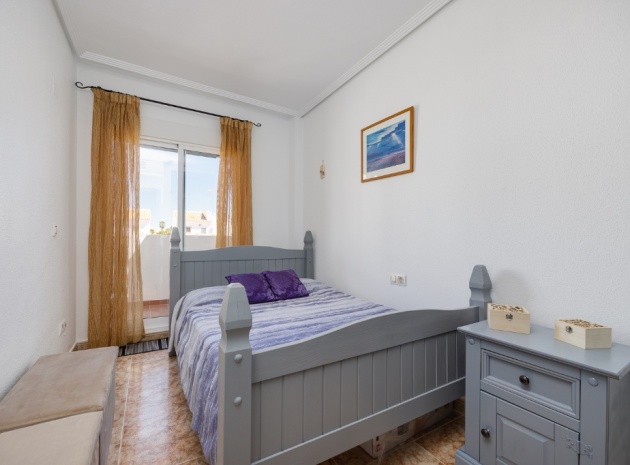 Återförsäljning - Radhus - Punta Prima