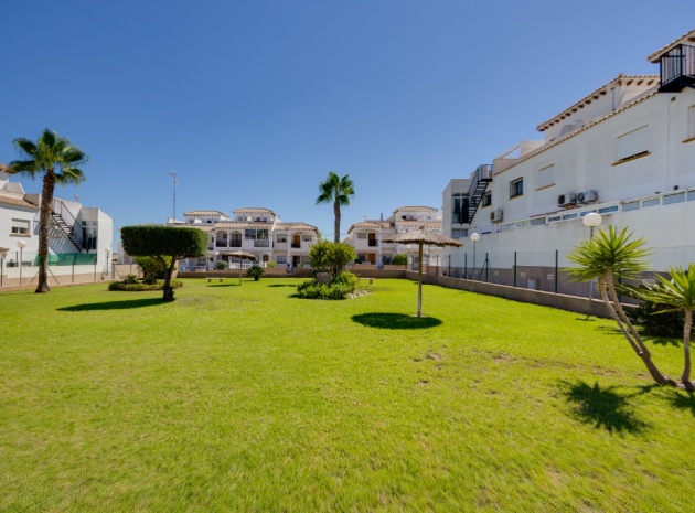 Återförsäljning - Radhus - Punta Prima