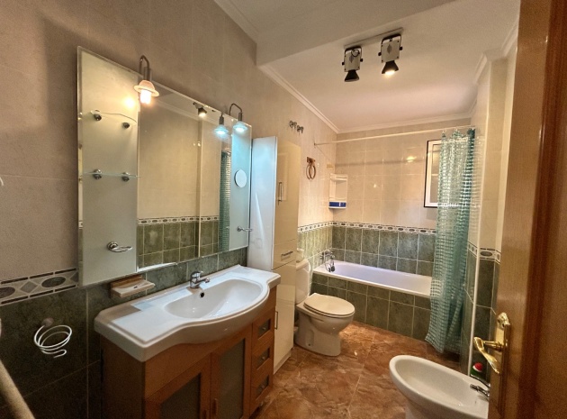 Resale - Apartment - Jacarilla - pueblo