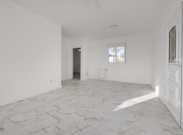 Återförsäljning - Villa - La Zenia - san jose