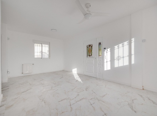 Återförsäljning - Villa - La Zenia - san jose