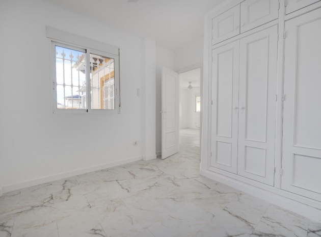 Återförsäljning - Villa - La Zenia - san jose