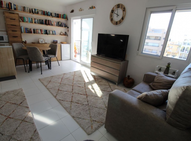 Återförsäljning - Lägenhet - Torrevieja - mar azul