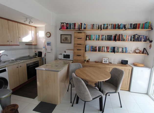 Återförsäljning - Lägenhet - Torrevieja - mar azul