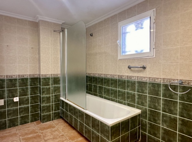 Resale - Villa - Villamartin - las filipinas