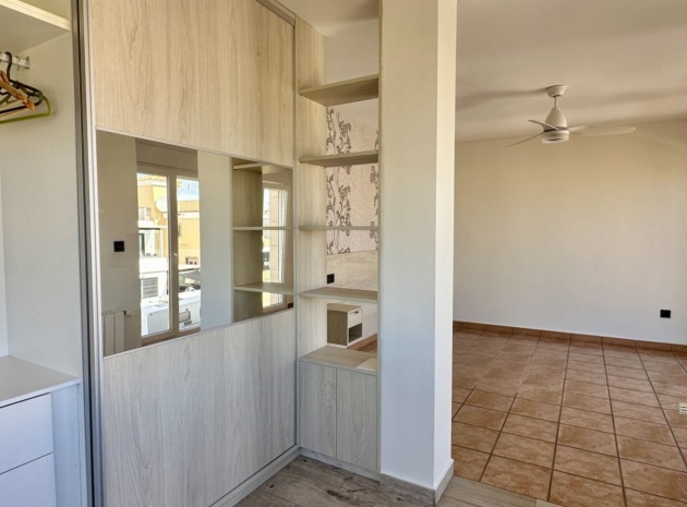 Resale - Villa - Villamartin - las filipinas