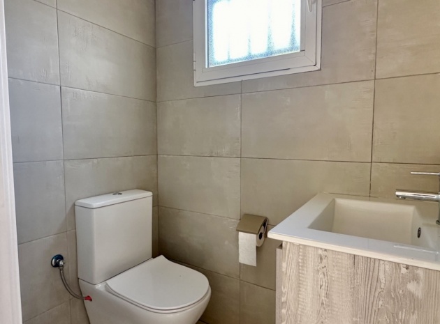 Resale - Villa - Villamartin - las filipinas