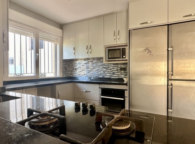 Resale - Villa - Villamartin - las filipinas