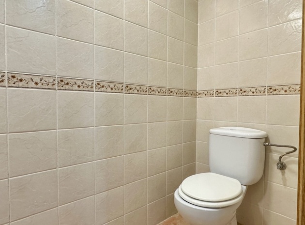 Resale - Villa - Villamartin - las filipinas