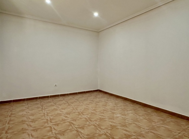 Resale - Villa - Villamartin - las filipinas