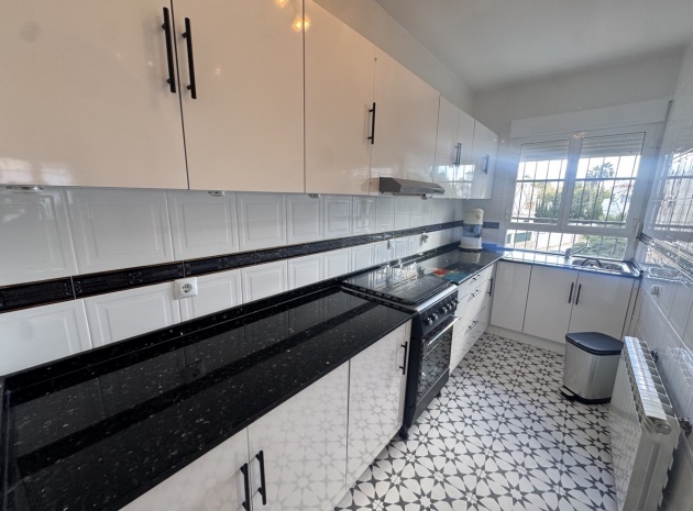 Återförsäljning - Villa - Villamartin