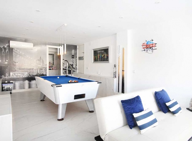 Resale - Villa - Villamartin - bosque de las lomas