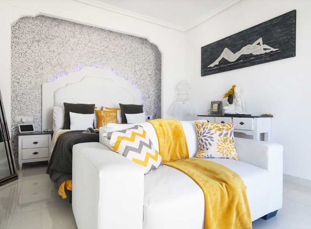 Resale - Villa - Villamartin - bosque de las lomas