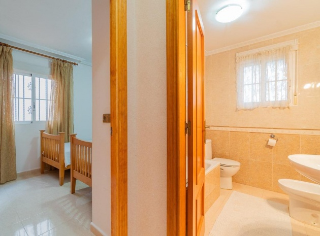 Resale - Apartment - Cabo Roig - Lomas de Cabo Roig