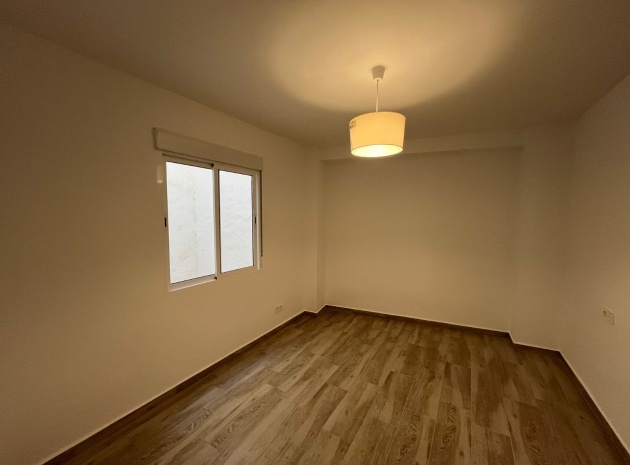 Wiederverkauf - Wohnung - Torrevieja - Beachside Torrevieja