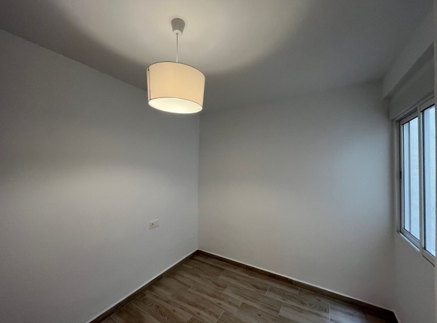 Wiederverkauf - Wohnung - Torrevieja - Beachside Torrevieja