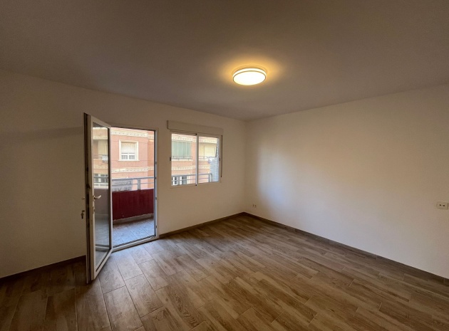 Wiederverkauf - Wohnung - Torrevieja - Beachside Torrevieja