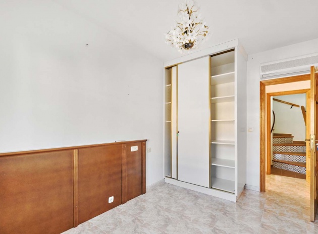 Resale - Villa - Pinar de Campoverde