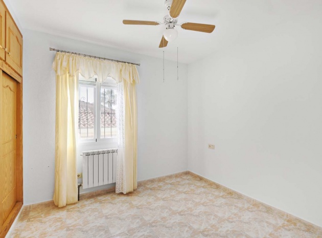 Resale - Villa - Pinar de Campoverde