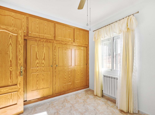 Resale - Villa - Pinar de Campoverde