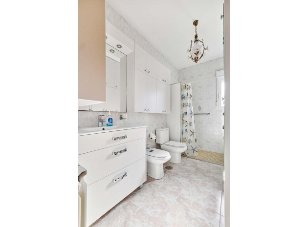 Resale - Villa - Pinar de Campoverde