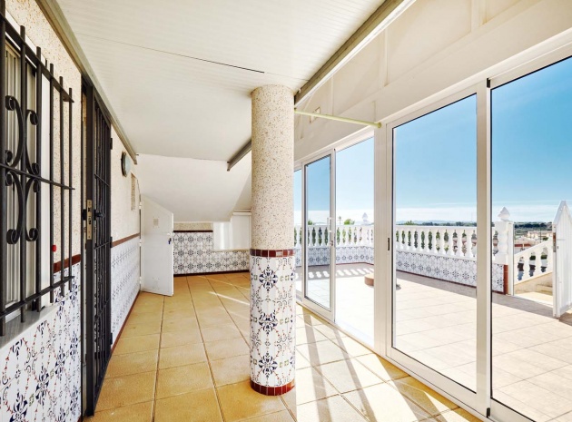 Resale - Villa - Pinar de Campoverde