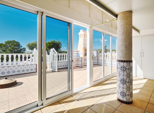 Resale - Villa - Pinar de Campoverde