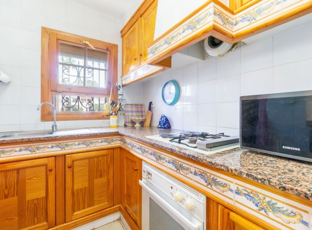 Resale - Apartment - Villamartin - valencias