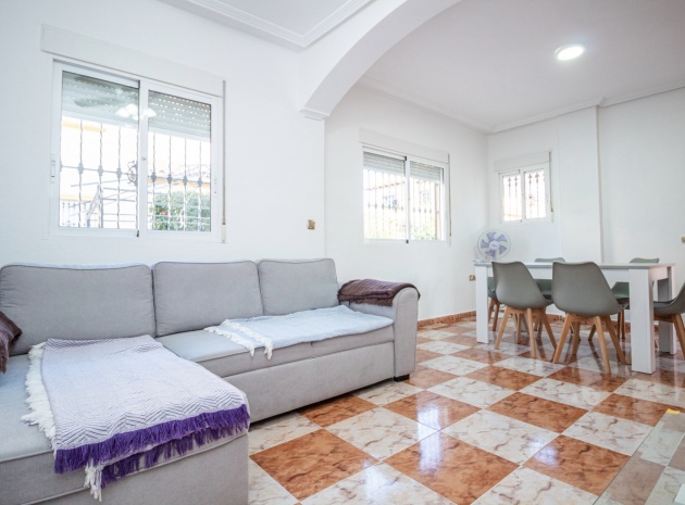 Återförsäljning - Villa - Cabo Roig - san jose