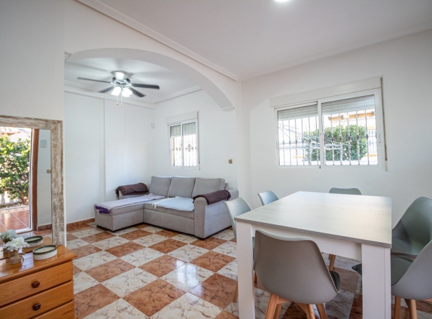 Återförsäljning - Villa - Cabo Roig - san jose