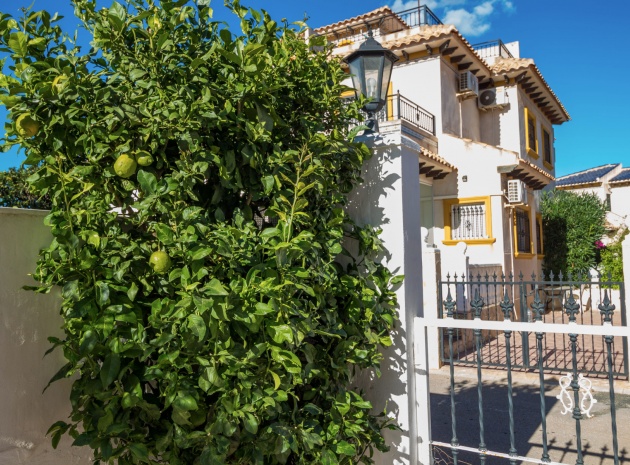 Återförsäljning - Villa - Cabo Roig - san jose