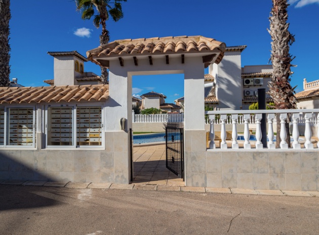 Återförsäljning - Villa - Cabo Roig - san jose