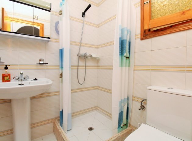 Resale - Bungalow - Playa Flamenca - las chismosas