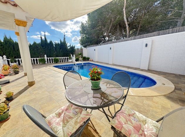 Resale - Villa - Villamartin - blue lagoon