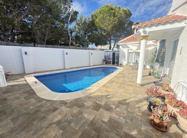 Resale - Villa - Villamartin - blue lagoon
