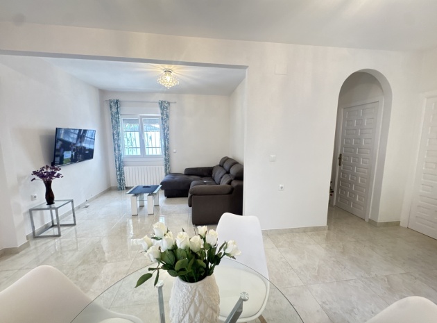 Resale - Villa - Villamartin - blue lagoon