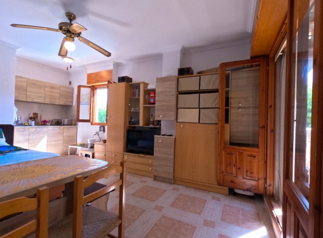 Återförsäljning - Lägenhet - Torrevieja - Beachside Torrevieja