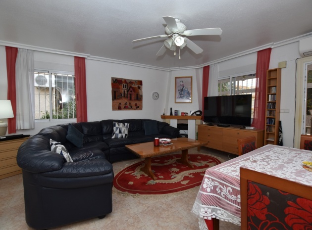 Resale - Villa - Algorfa - Montemar