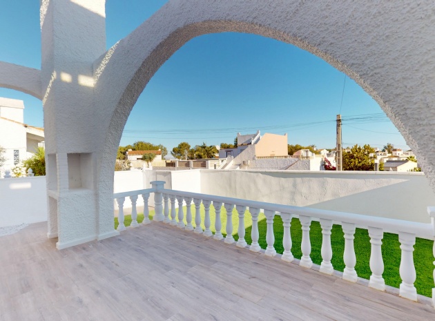 Resale - Bungalow - Villamartin - blue lagoon