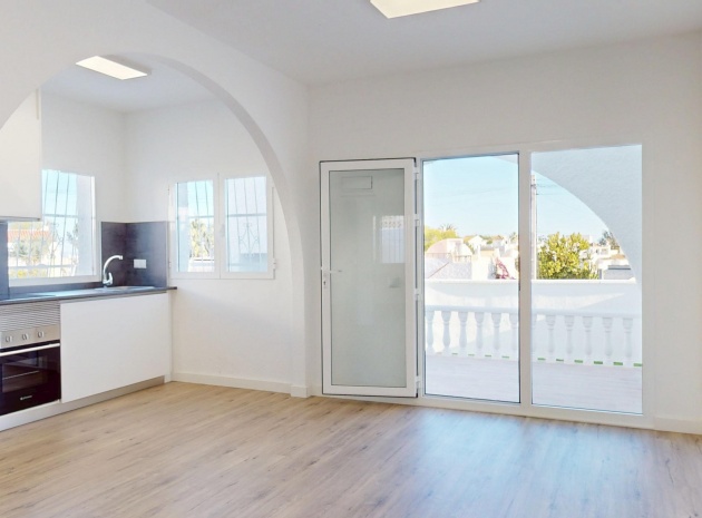 Resale - Bungalow - Villamartin - blue lagoon