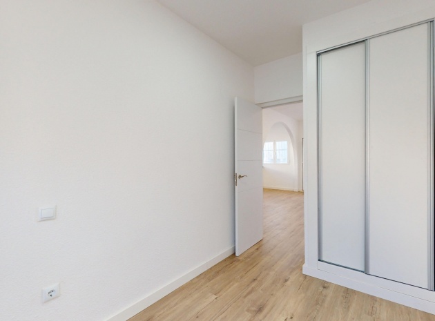 Resale - Bungalow - Villamartin - blue lagoon