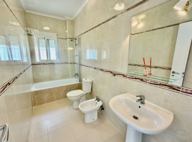 Wederverkoop - Villa - Ciudad Quesada