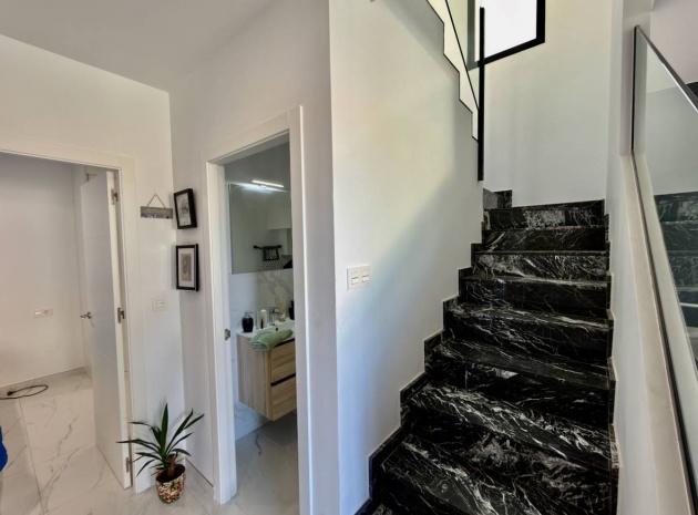 Återförsäljning - Villa - Los Montesinos - La Herada