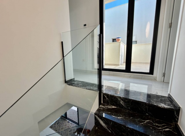 Återförsäljning - Villa - Los Montesinos - La Herada