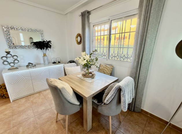 Återförsäljning - Villa - Guardamar del Segura - El Raso