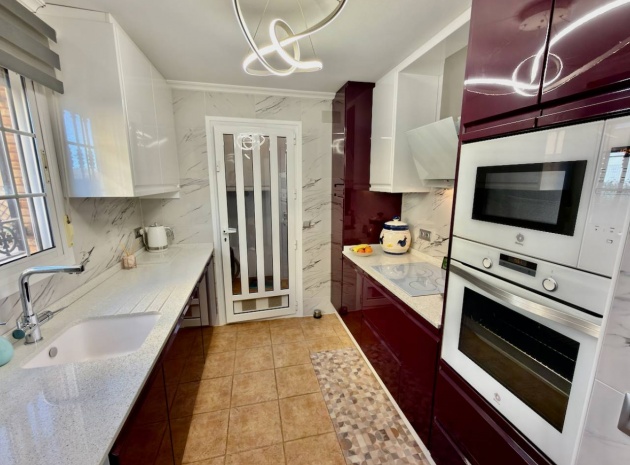 Återförsäljning - Villa - Guardamar del Segura - El Raso